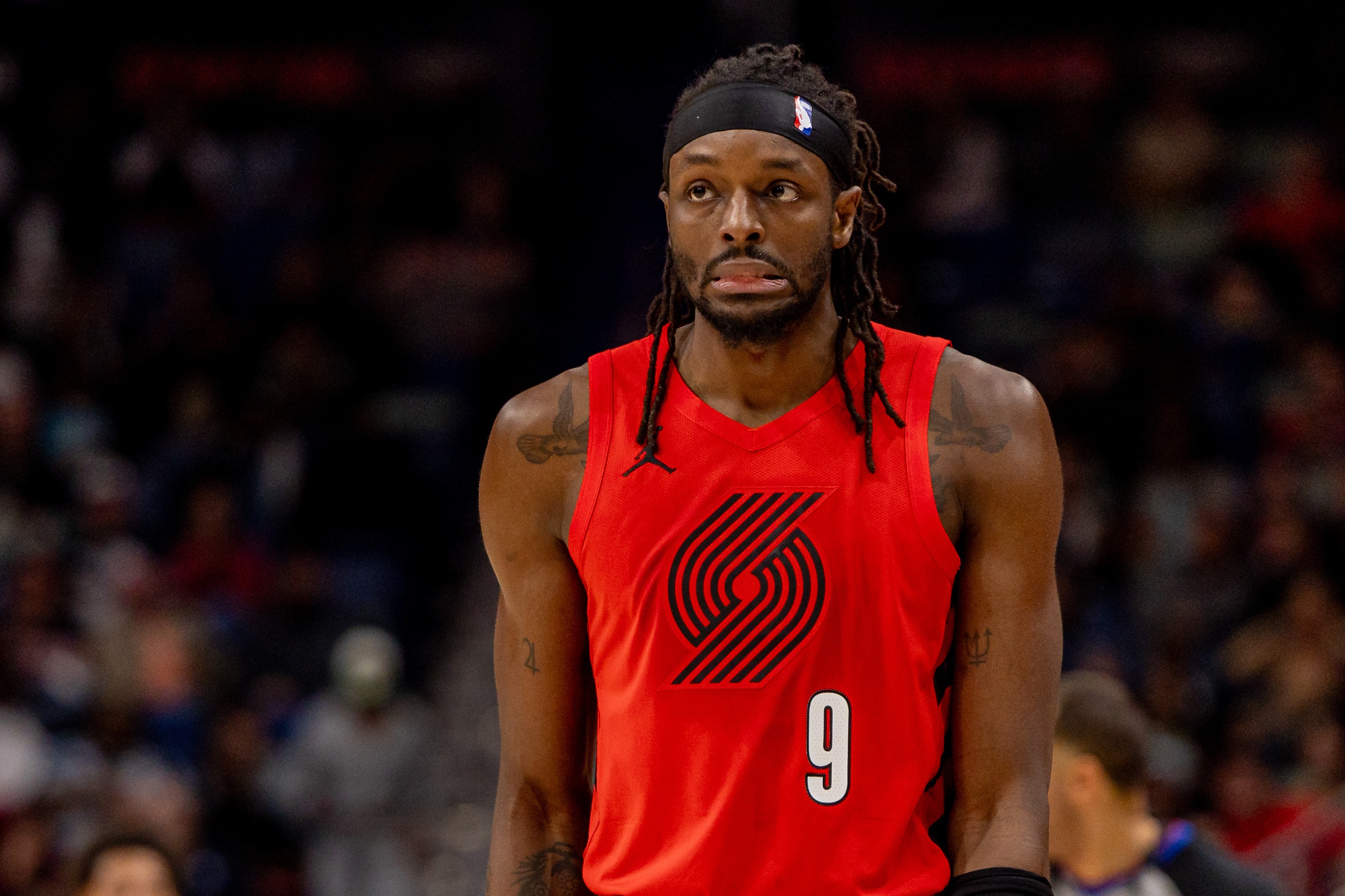 必一体育app-末节关键两罚不中是转折点！格兰特三分11中6拿到20分2板